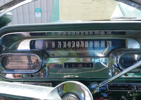 1958 Cadillac Fleetwood z USA, uszkodzony, nr VIN 58M103213